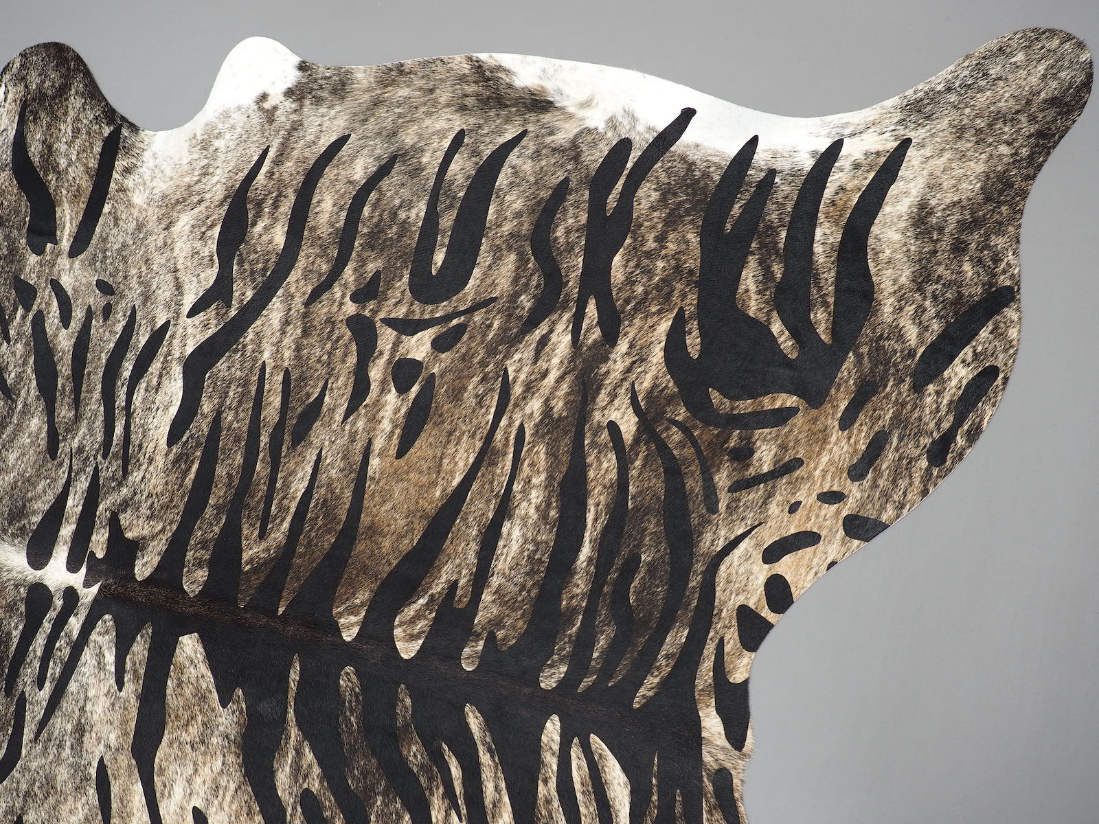 Коровья шкура натуральная под тигра арт.: 26112