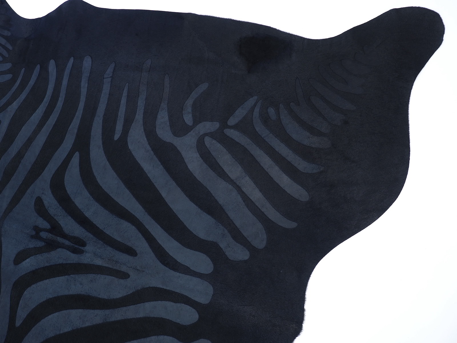  Шкура коровы под Зебру черная на черном арт.: 29037