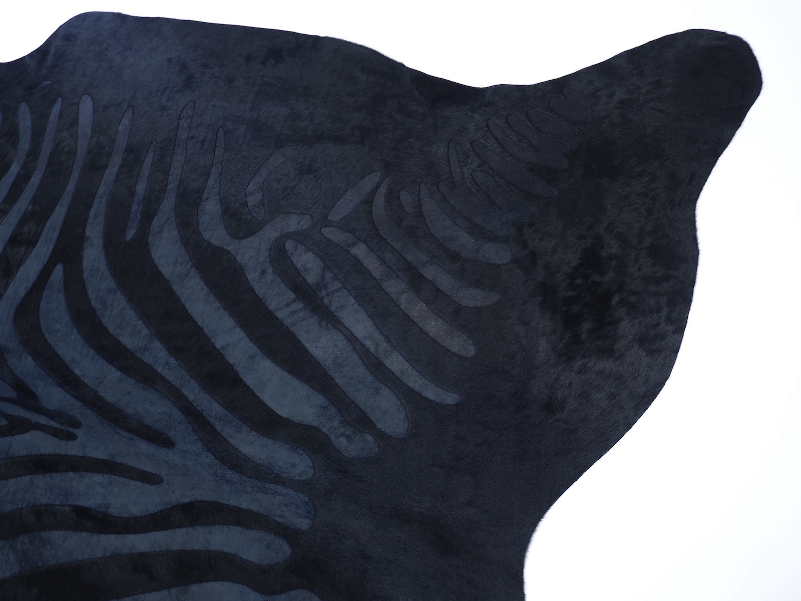  Шкура коровы под Зебру черная на черном арт.: 29039