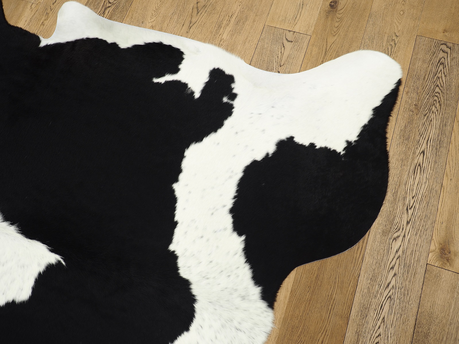 Коровья шкура натуральная черно-белая арт.: 26409