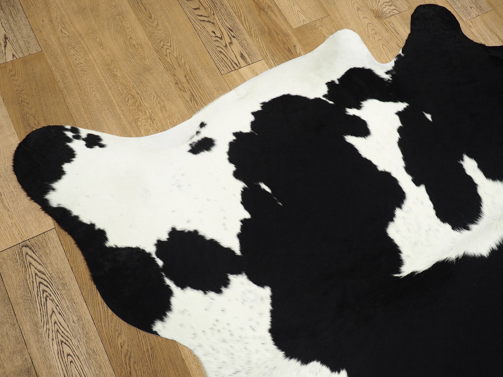 Коровья шкура натуральная черно-белая арт.: 26409