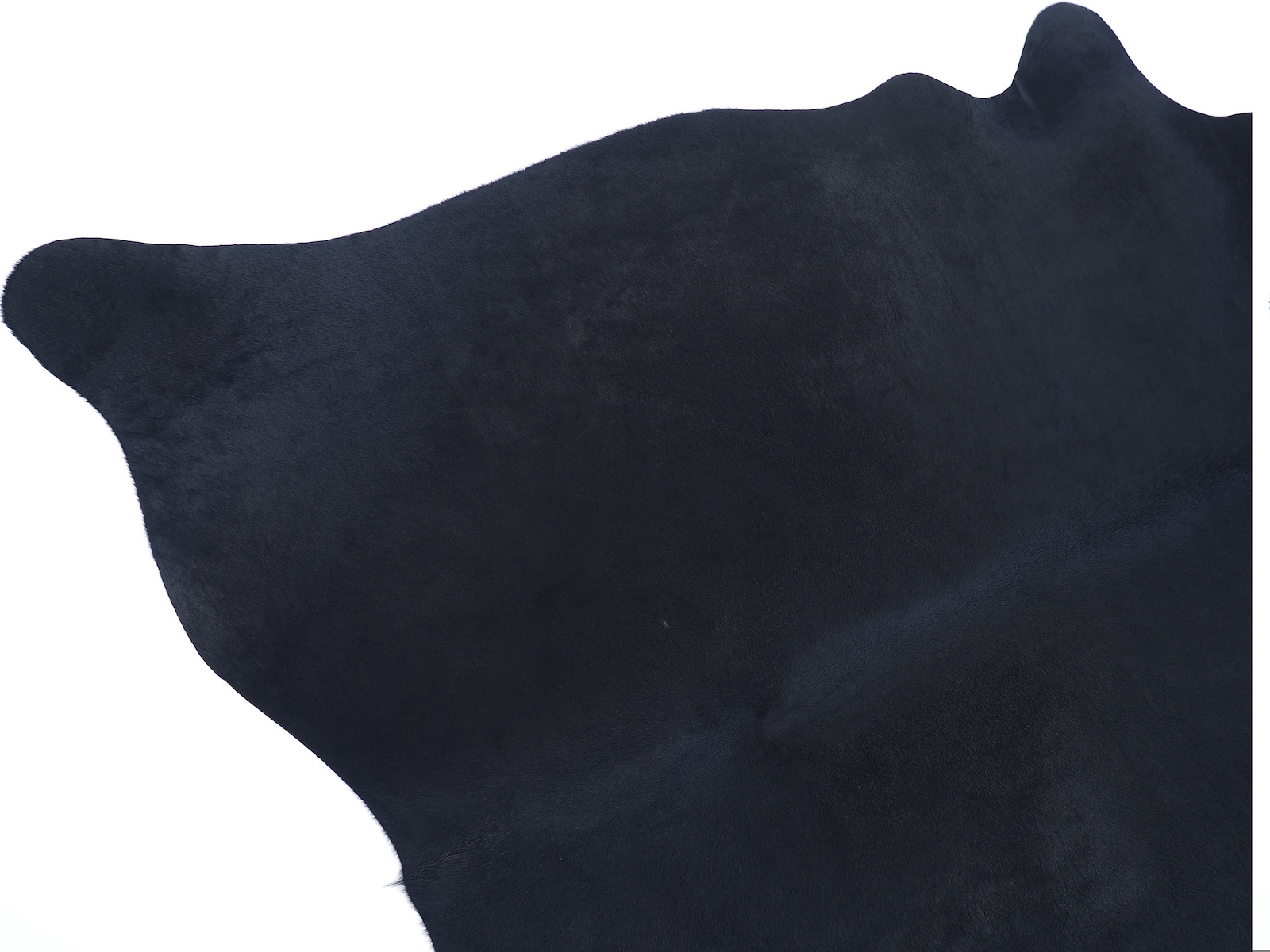 Коровья шкура натуральная окрашена в насыщенно черный арт.: 29045