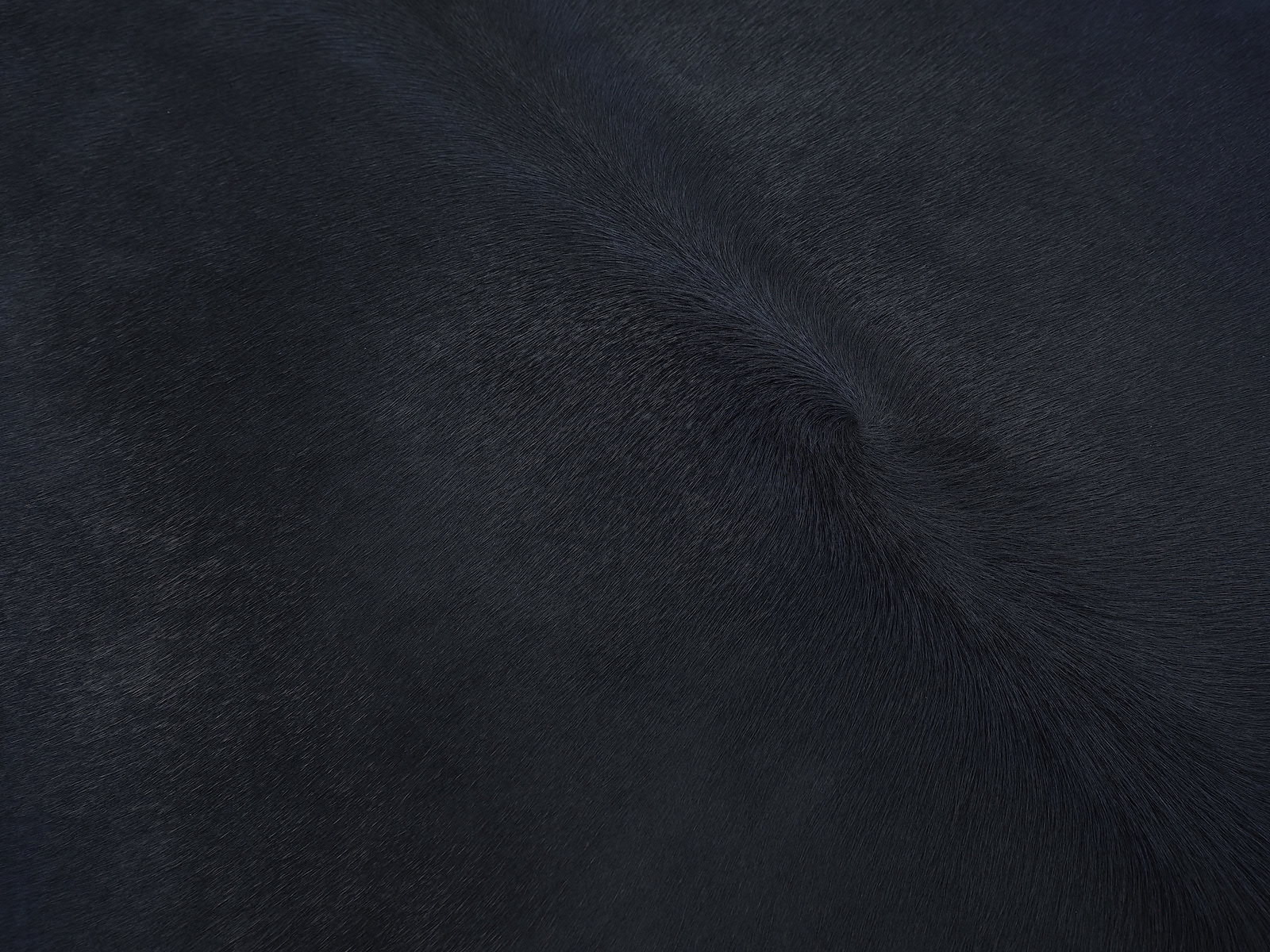 Шкура коровы натуральная окрашена в насыщенно черный арт.: 29062