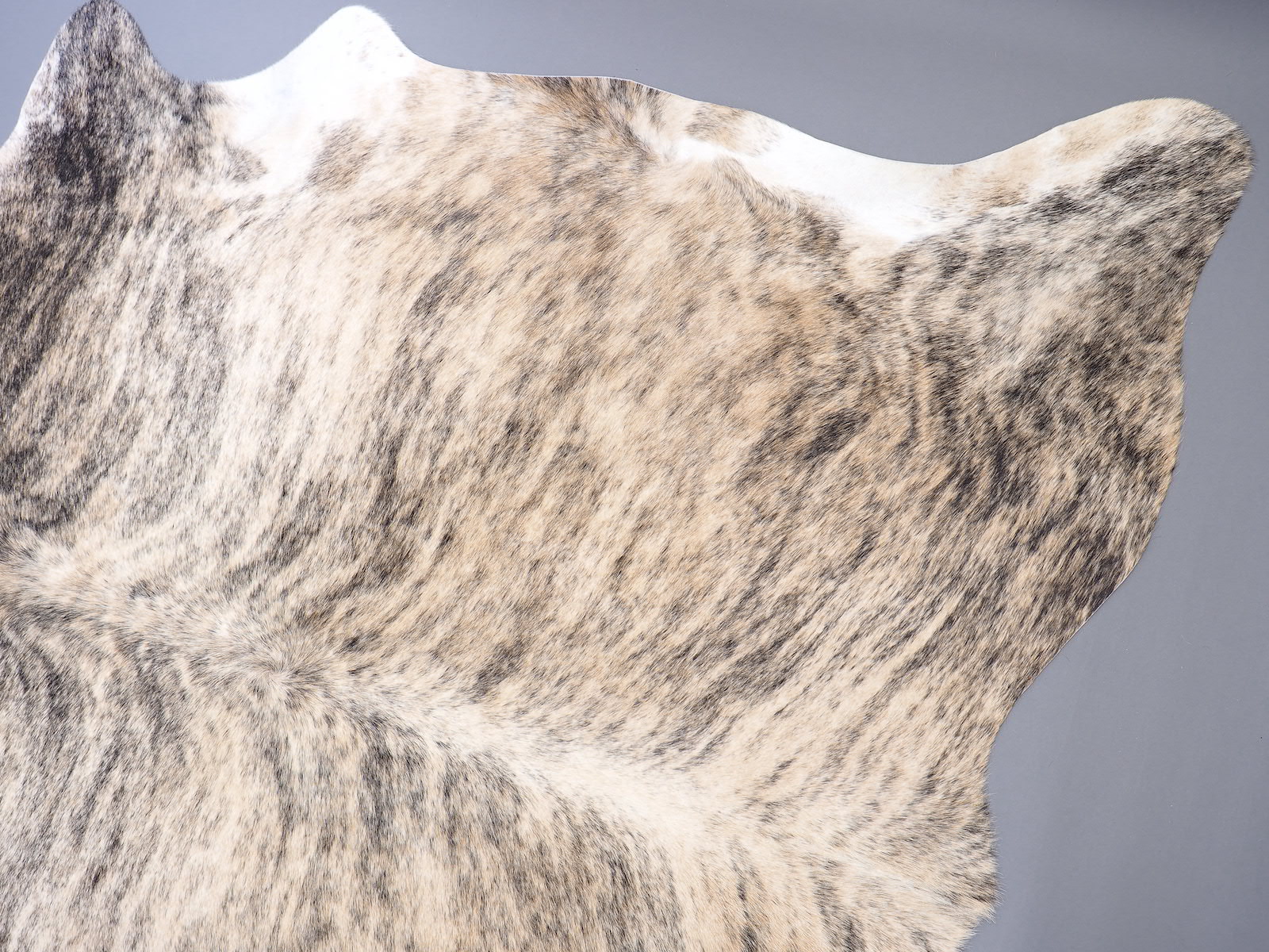 Коровья шкура натуральная тигровая серо-бежевая арт.: 29390