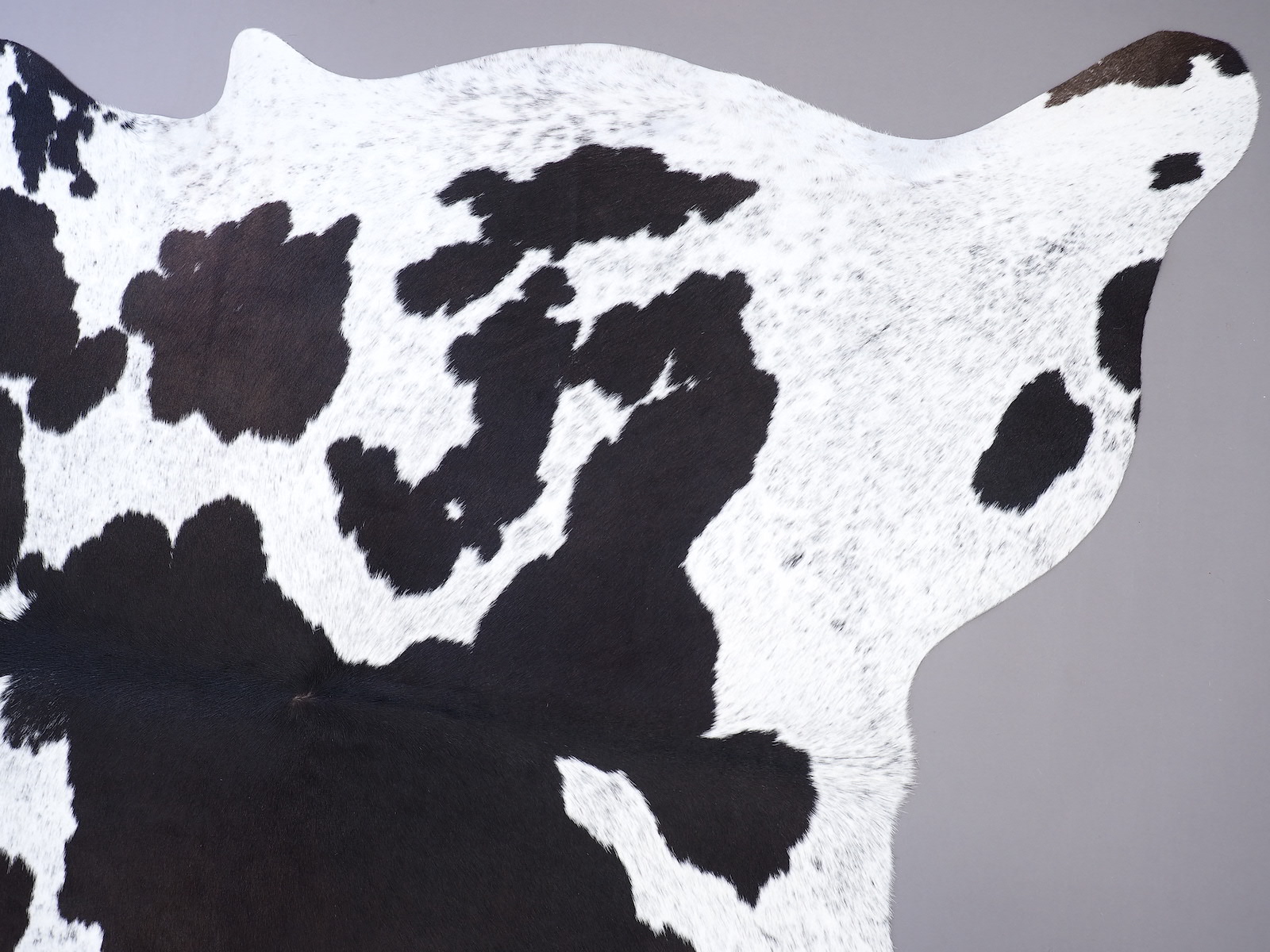 Ковер шкура коровы натуральная соль и перец арт.: 30145