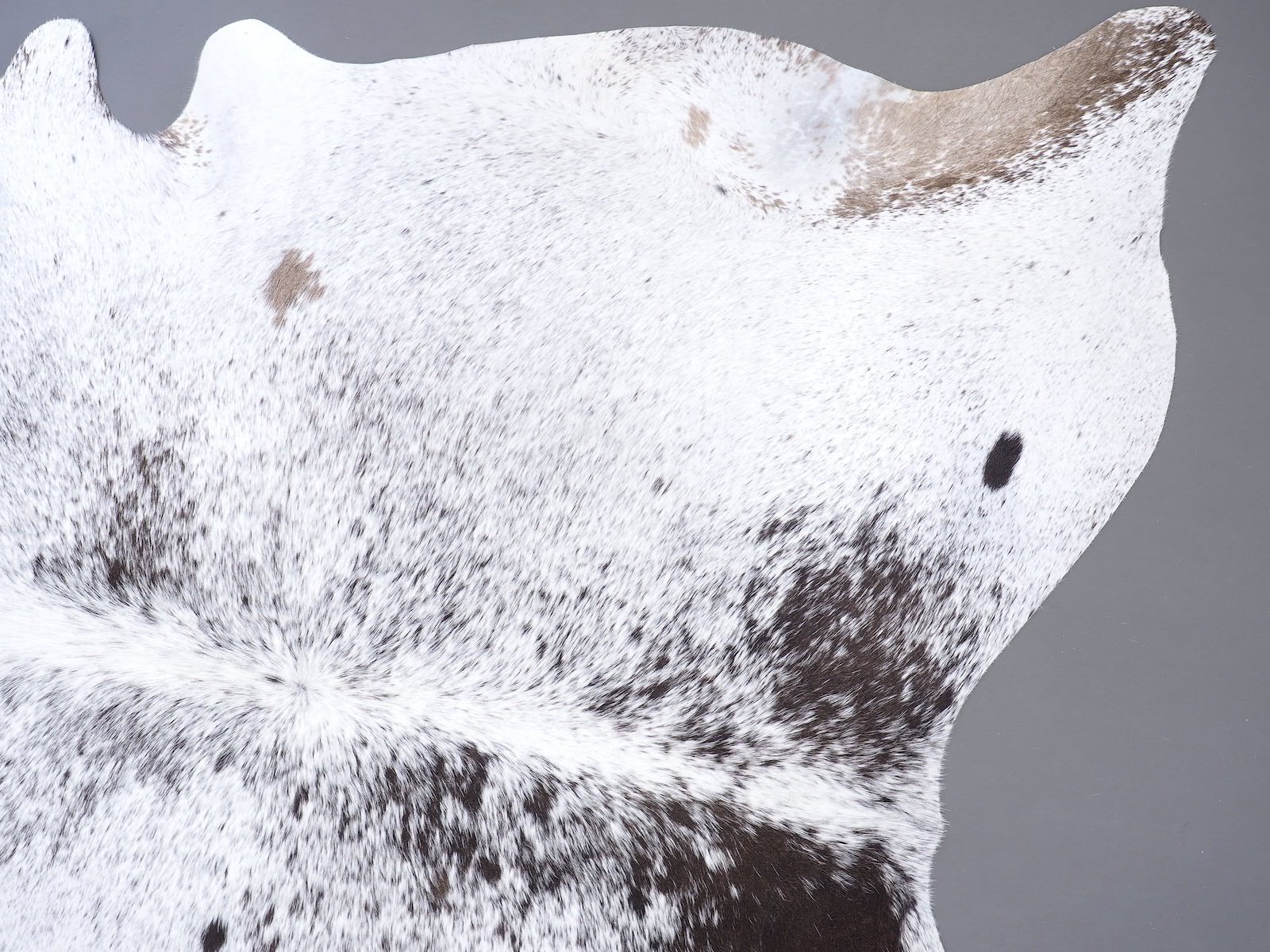 Ковер шкура коровы натуральная соль и перец арт.: 30156